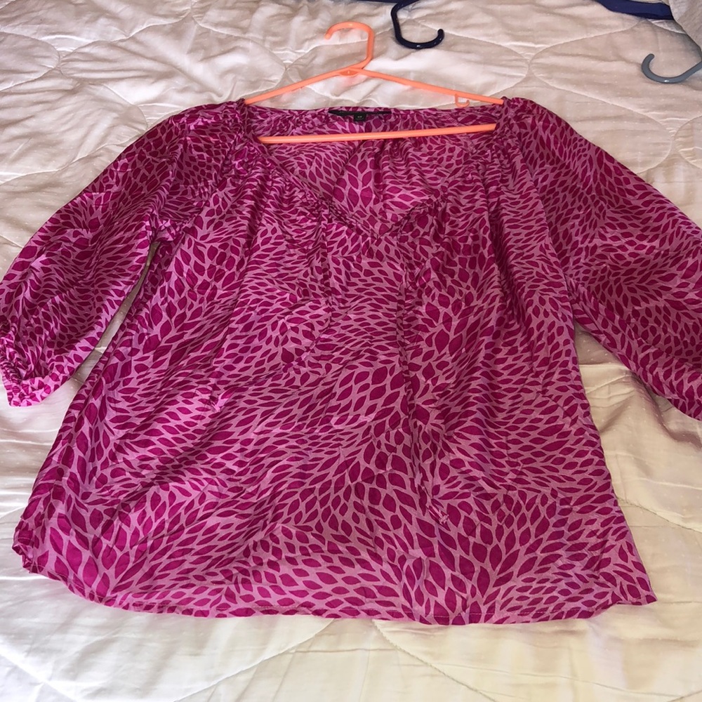 Pretty dressy pink Express top. EUC